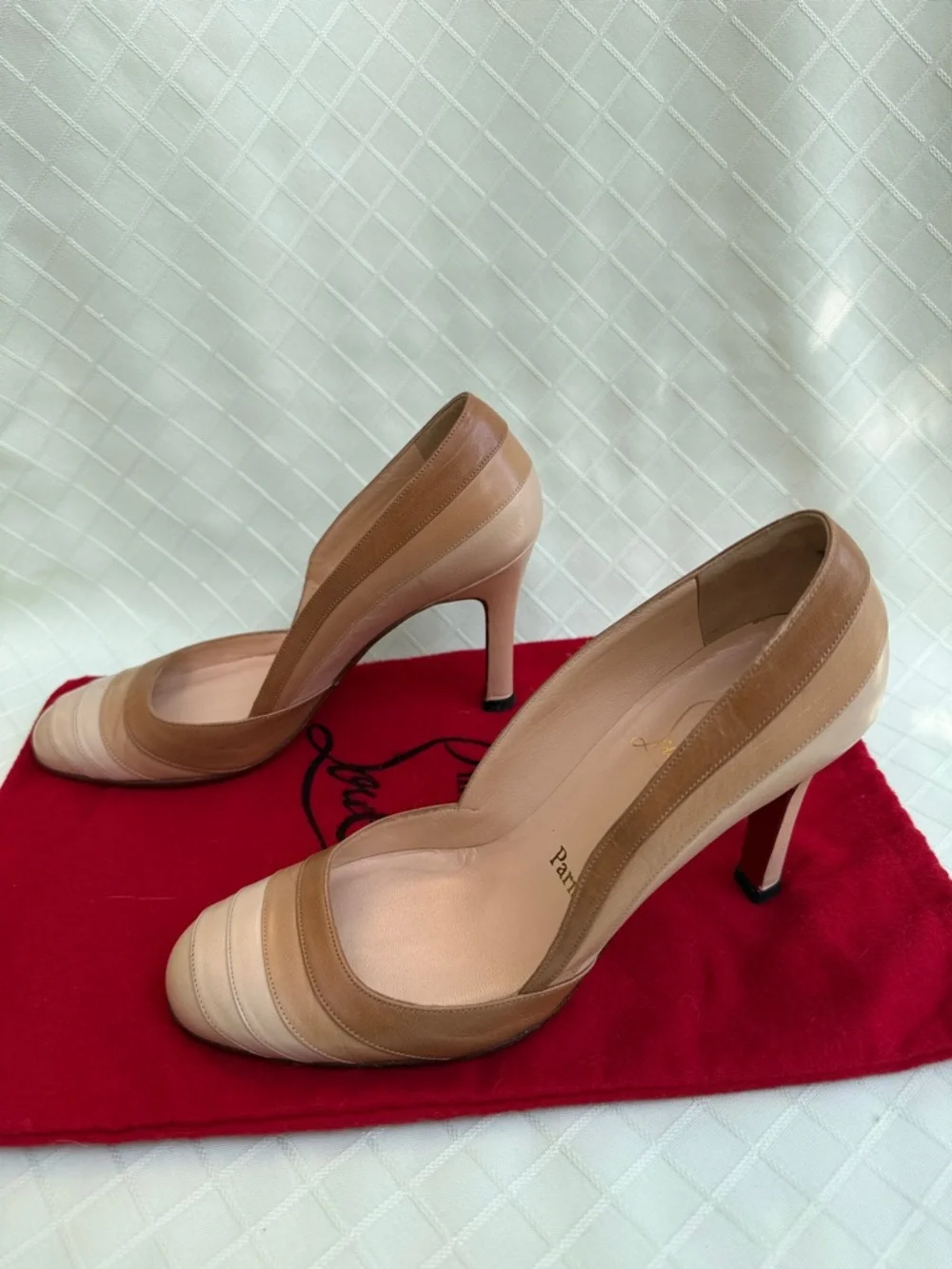 Vintage Christian Louboutin Two-Tone Tan and Cream Leather Pumps with Dust Bag
